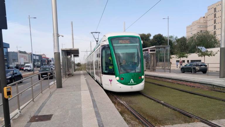 Primera prueba de encarrilamiento del tranvía con Policía, Bomberos y Protección Civil