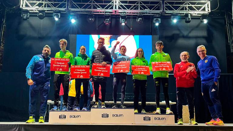 Juan Grondona y Lola Chiclana ganan en la XXVIII San Silvestre de Bailén