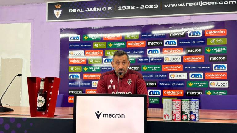 Herrero: “El Extremadura está hecho para luchar por el ascenso”
