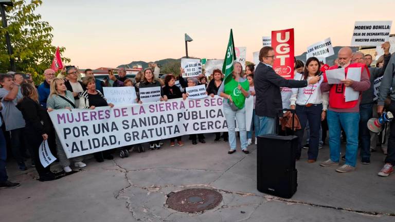 Rueda de prensa previa a la movilización por la sanidad en Roldán y Marín