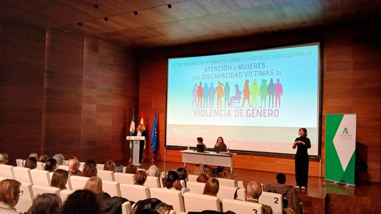 Jaén acoge una jornada para reforzar la atención de víctimas de violencia de género con discapacidad