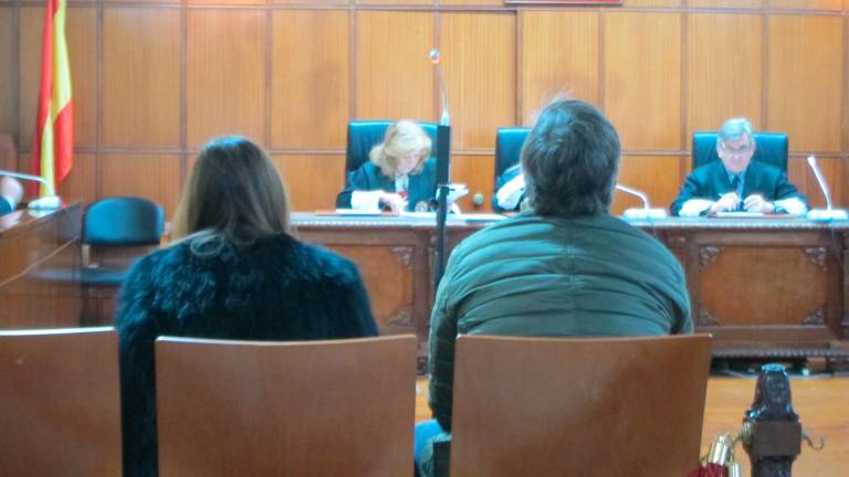 Dos años de cárcel por inflar las recetas del SAS