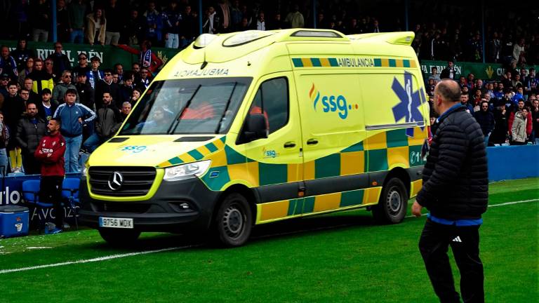 Trasladado al Hospital de Jaén con pronóstico grave el aficionado atendido durante el Linares-Real Jaén