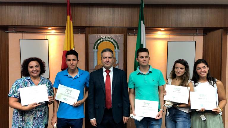 Premios de Bachillerato a 5 alumnos