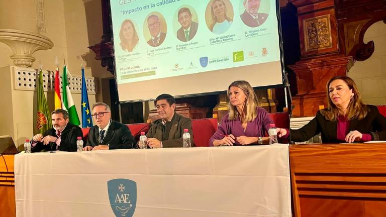 La Academia Andaluza de Enfermería se presenta en Jaén con una mesa sobre liderazgo