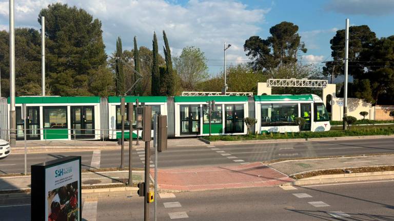 El tranvía vuelve a las calles de Jaén por segunda vez en una semana