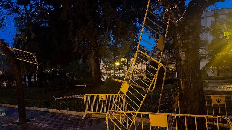 Actos vandálicos en el Parque Municipal de Torredonjimeno