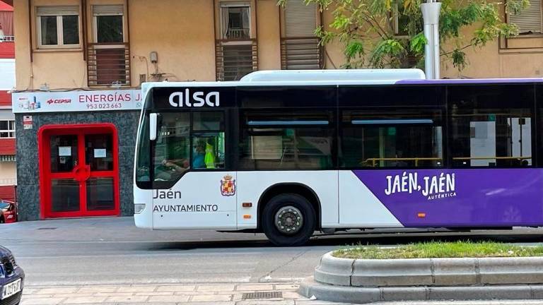 Jaén aplica el descuento mínimo del 30% al autobús fijado por el Gobierno