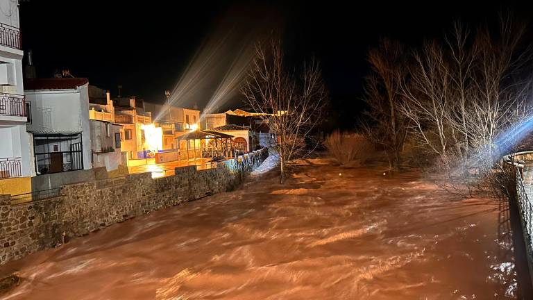 Alerta por la crecida del río Guadalimar a su paso por Puente de Génave