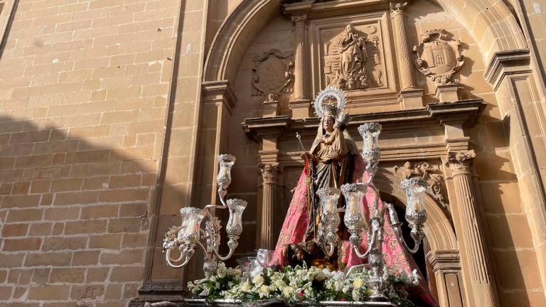 El fastuoso regreso de la Virgen del Alcázar en Baeza
