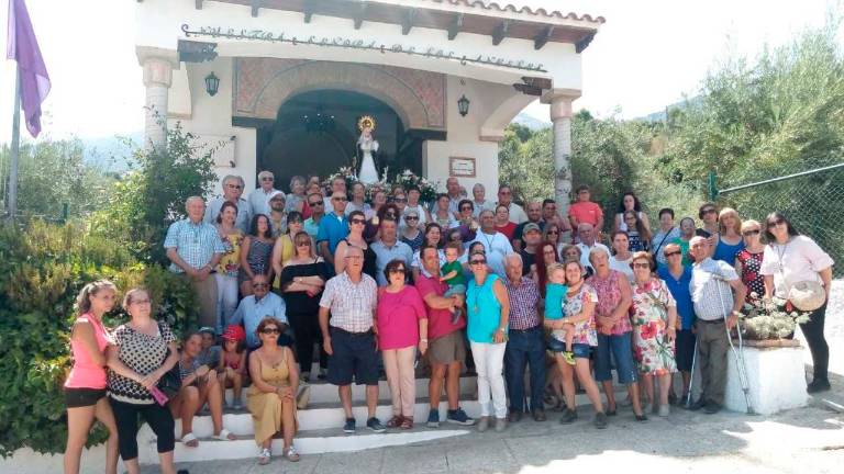 Unidos por la devoción a la Señora