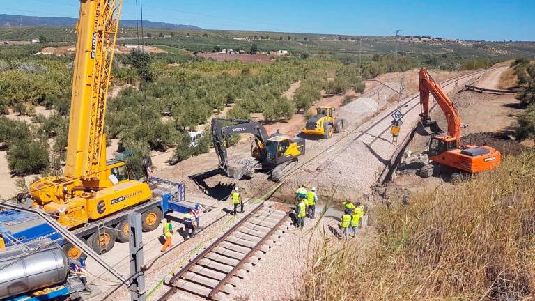 La nueva variante ferroviaria Grañena-Jaén, “prácticamente terminada”