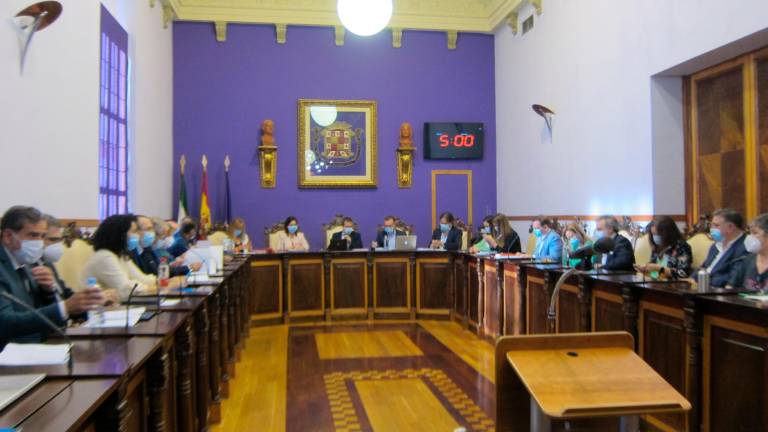 El Ayuntamiento aprueba en pleno el fin de Onda Jaén