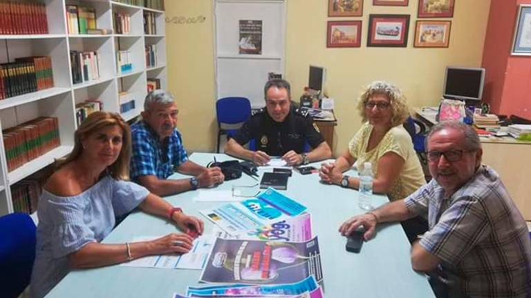 La Policía Nacional, más cerca de la ciudadanía con charlas sobre seguridad