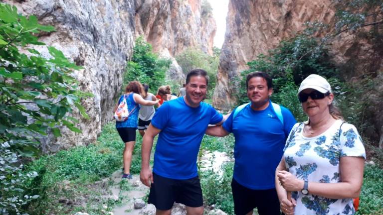 Una ruta conmemorativa de los cañones secos hasta Otíñar