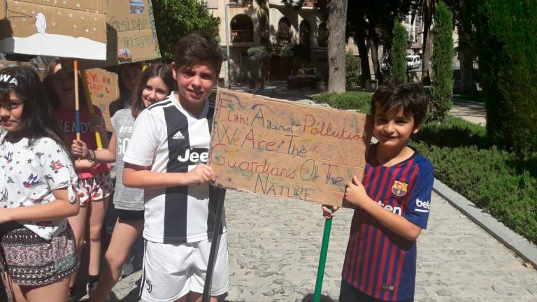 Celebración del Día del Medio Ambiente en el hospital y el colegio Jesús y María