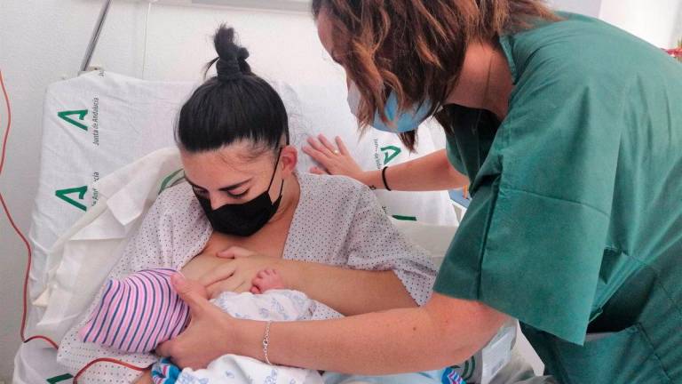 El Hospital Universitario de Jaén, referencia en el asesoramiento sobre lactancia materna