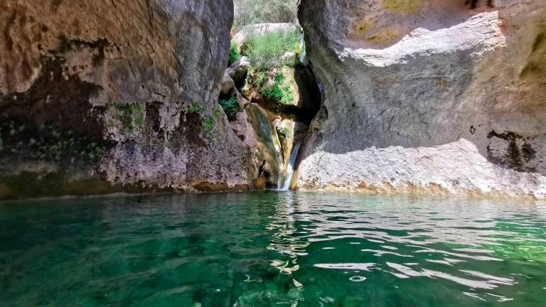 Lugares singulares, únicos, maravillosos y fresquitos: Arroyo de los Tornillos del Gualay