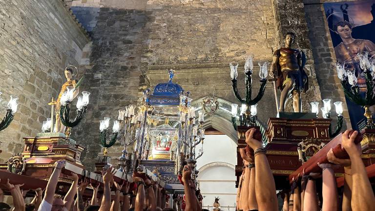 El fervor del traslado de las Sagradas Reliquias en Arjona