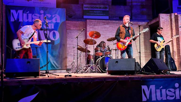 The Doll Paradox debuta a lo grande en los Baños Árabes