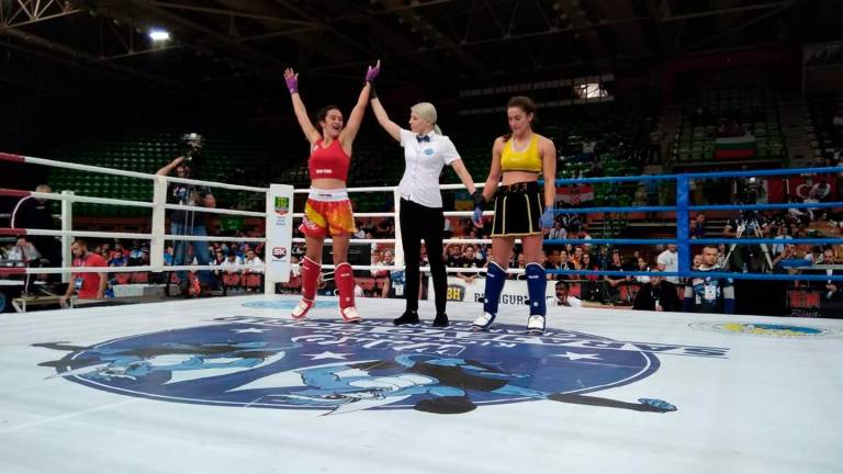Patricia Herrera se clasifica para cuartos del Mundial de Kick Boxing