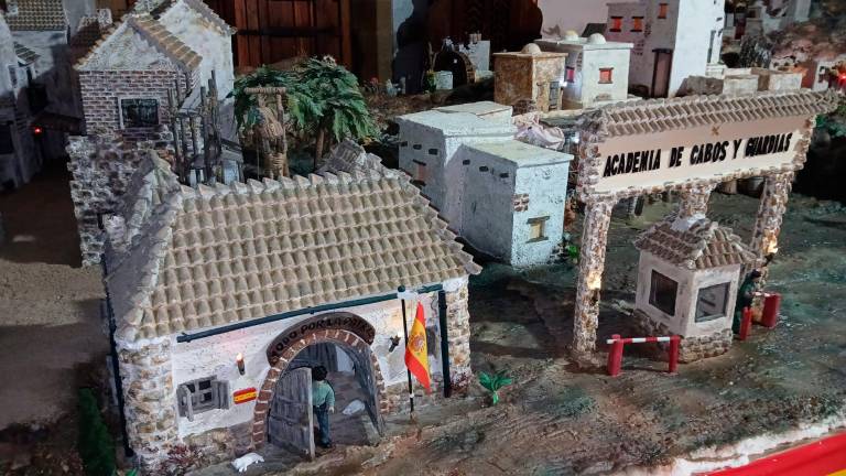 Instalado el belén de la Academia de Cabos y Guardias de Baeza
