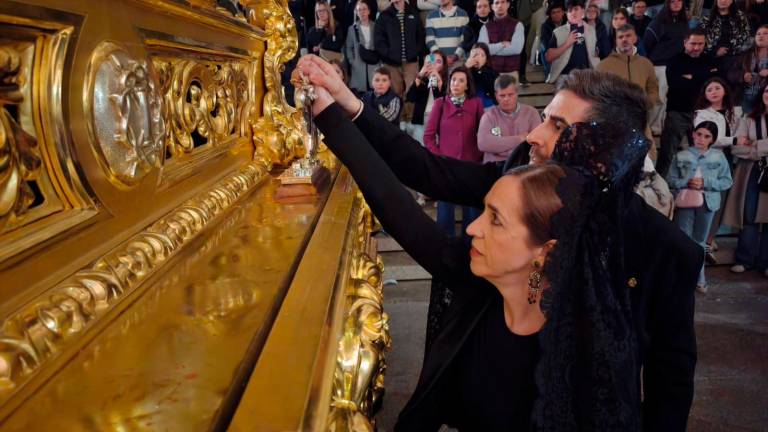 El Perdón rinde homenaje al compromiso con la información en la provincia con una “levantá”