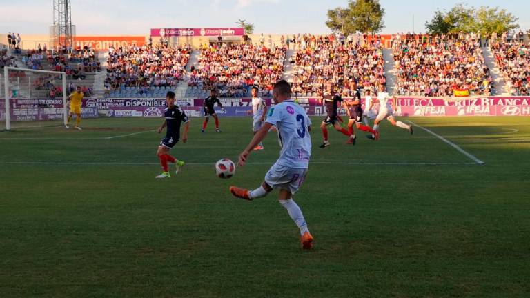 El segundo gol del Algeciras sentencia el partido a 5 minutos del final
