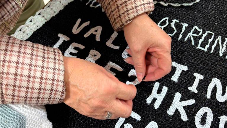 “Enganchadas” de Noalejo: Cómo hilar el Universo además de sus tareas propias de cada día (5)