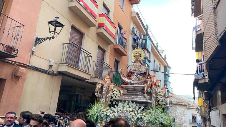 Emotivo recorrido procesional de la Virgen de la Capilla por el casco antiguo de Jaén