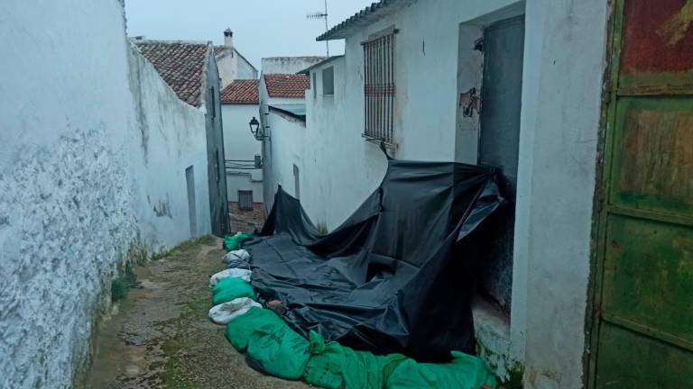 Susto en Martos por el derrumbe parcial de una vivienda