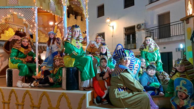 Los Reyes Magos colman de ilusión cada punto de la provincia
