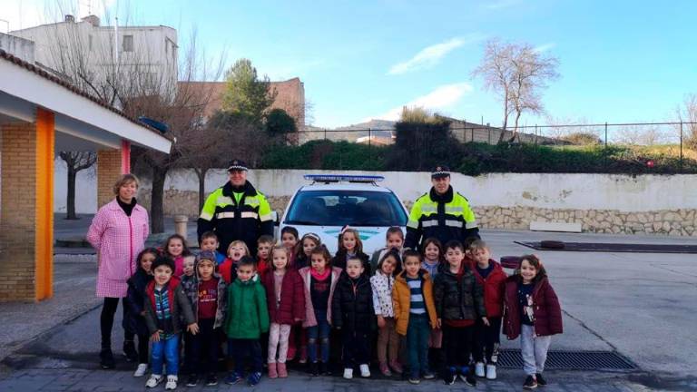 Los pequeños conocen la labor de la Policía