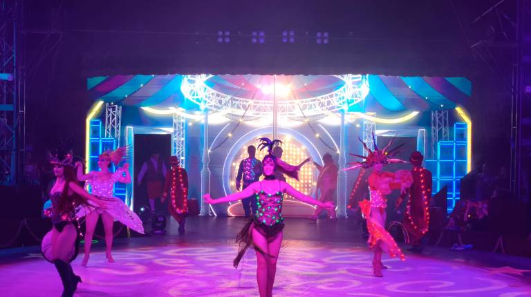 <i>Uno de los momentos del primer pase de El Circo de la Luz, en Jaén. / Ana Lechuga / Diario JAÉN. </i>