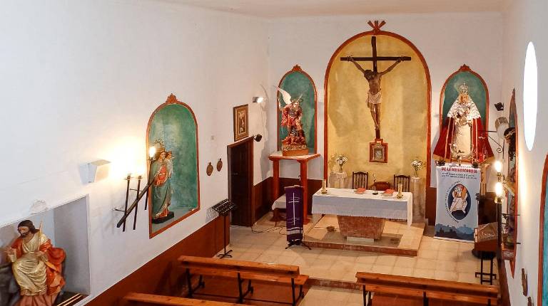 <i>Foto de archivo del interior de la iglesia. / Tano García / Diario JAÉN.</i>