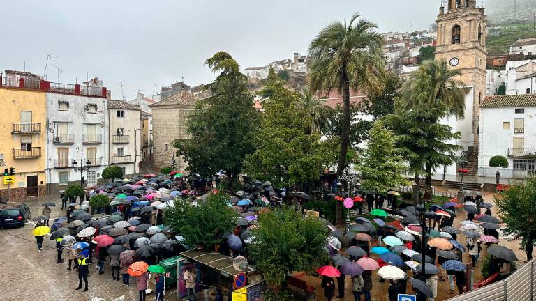 Más de setecientas personas claman contra las plantas de biometano de Martos