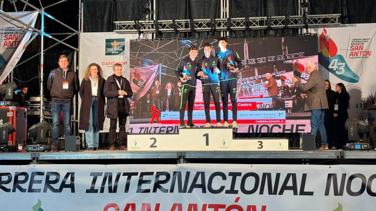 Fotogalería: La noche en la que Jaén ardió y corrió al unísono por la San Antón