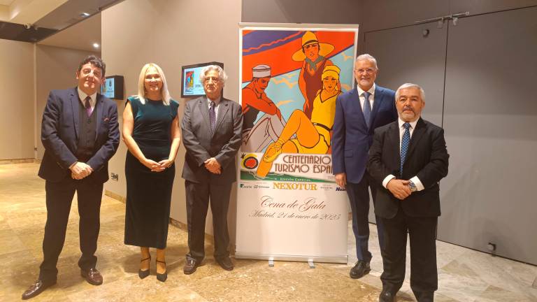 Jaén recibe la Medalla de Oro del Centenario del Turismo