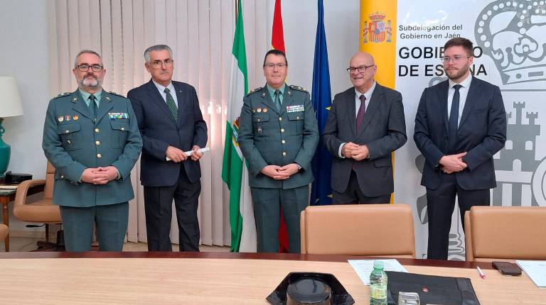 <i>Rueda de prensa para informar sobre la operación. / Subdelegación del Gobierno.</i>