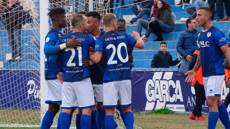 Importantes victorias del Real Jaén y el Linares Deportivo