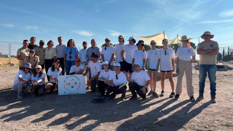 Comienza el Campo de Voluntariado en el Cerro del Alcázar de Baeza