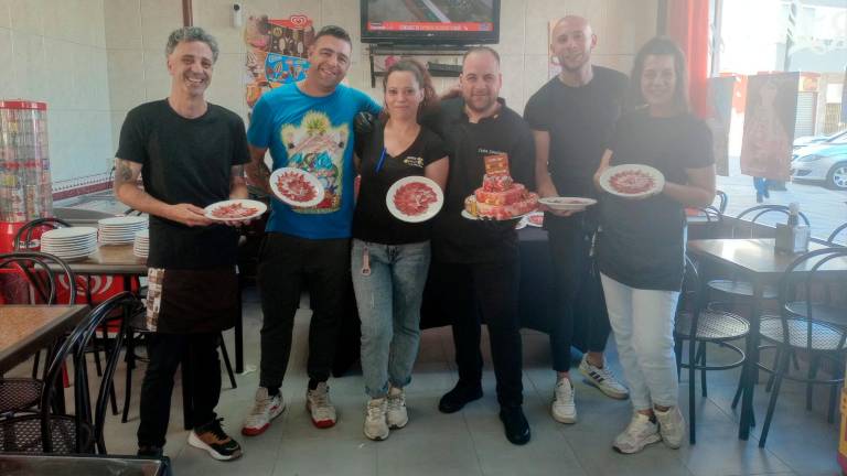 Laura Guerrero, del Bar Come y Calla: “La gente valora nuestra atención y la comida”