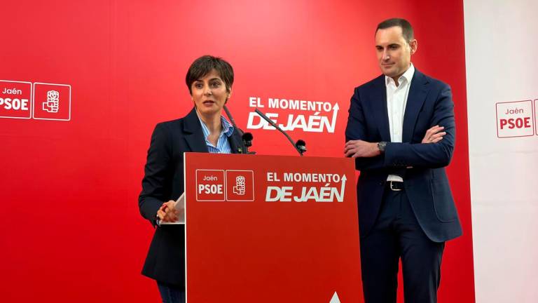 Isabel Rodríguez acusa a Juanma Moreno de “no hacer nada” ante la crisis de vivienda en Andalucía