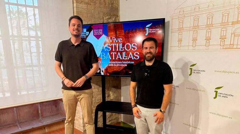 <i>Francisco Javier Lozano y Kevin Izquierdo presentan el programa de ambas iniciativas. / Diputación de Jaén.</i>