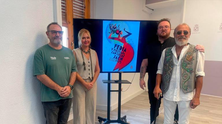 Joaquín Quirós, María Espejo, Raúl Buendía y Tomás Fernández, en la presentación del cartel. / Ayuntamiento de Jaén. 