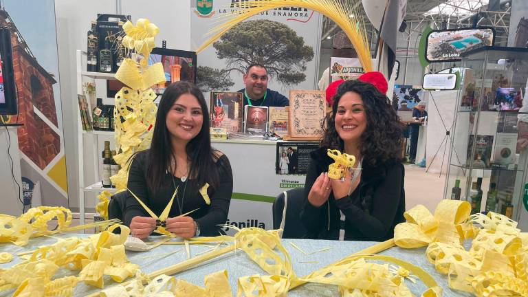 El rizado de palmas, una bonita tradición artesanal de Arjonilla