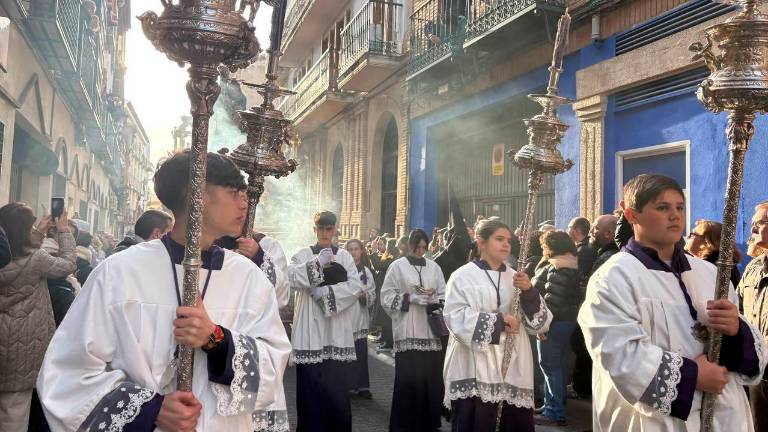 El Abuelo reina en la mañana de Viernes Santo