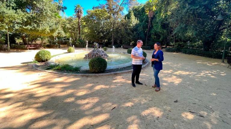 <i>Visita a los Jardines de Jabalcuz. / Europa Press.</i>