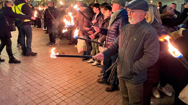 Fotogalería: La noche en la que Jaén ardió y corrió al unísono por la San Antón