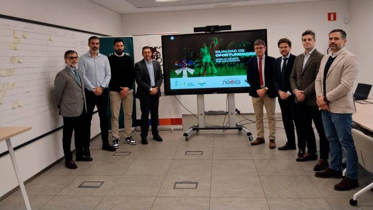 La Fundación Tres por Jaén apoya el talento del baloncesto provincial